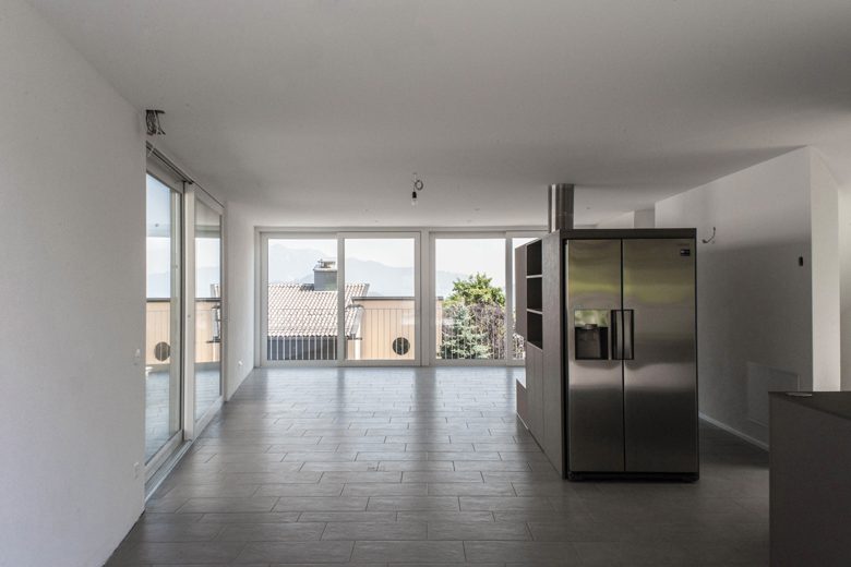 radix Cademario NT 04